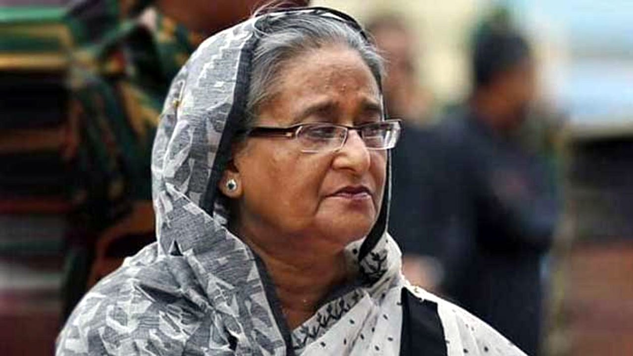 শেখ হাসিনাসহ ৭৩ জনের নামে রাষ্ট্রদ্রোহ মামলা